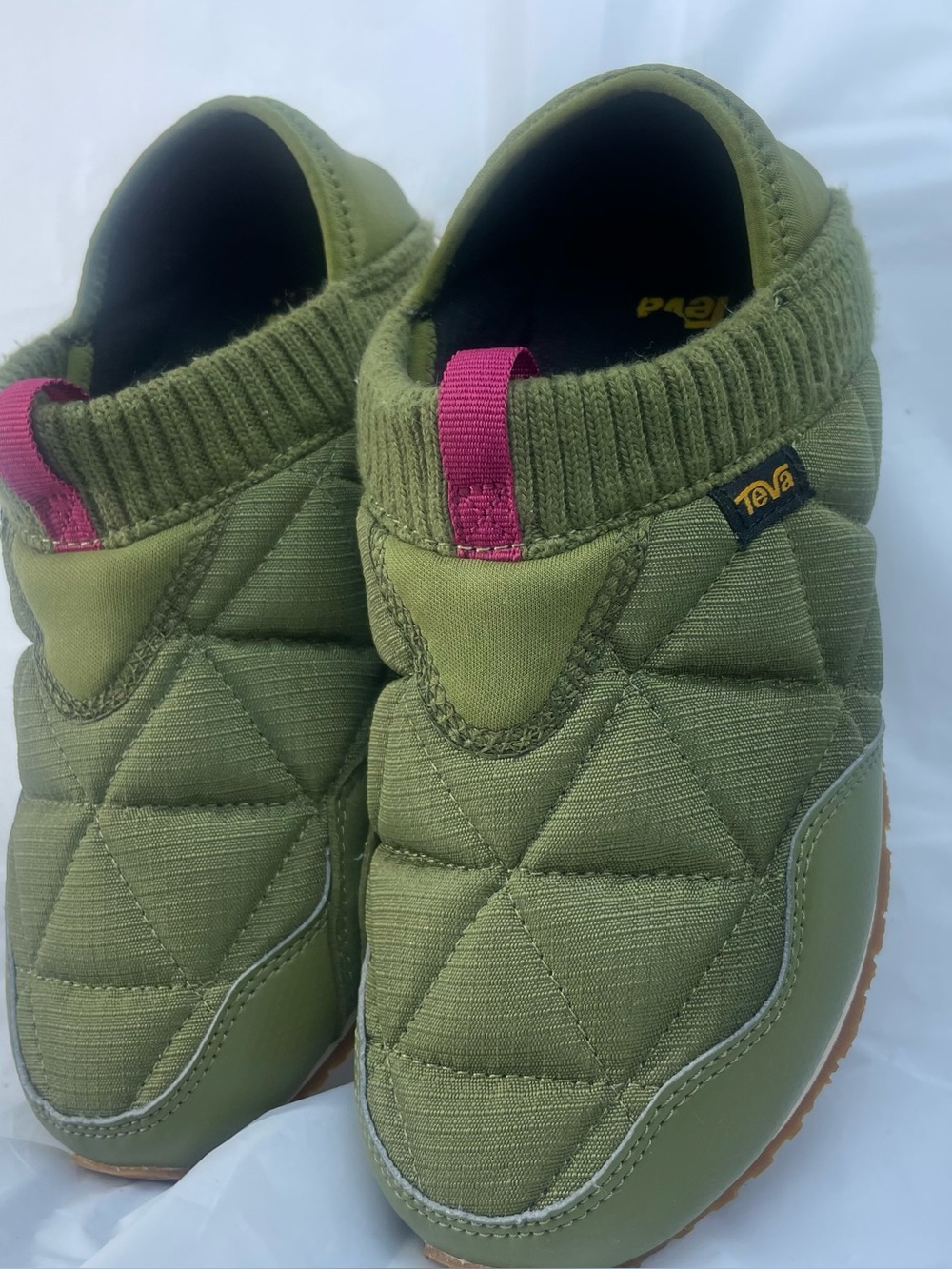 Teva Olive Green Quilted Slip-Ons with Pink Heel Loop size 6